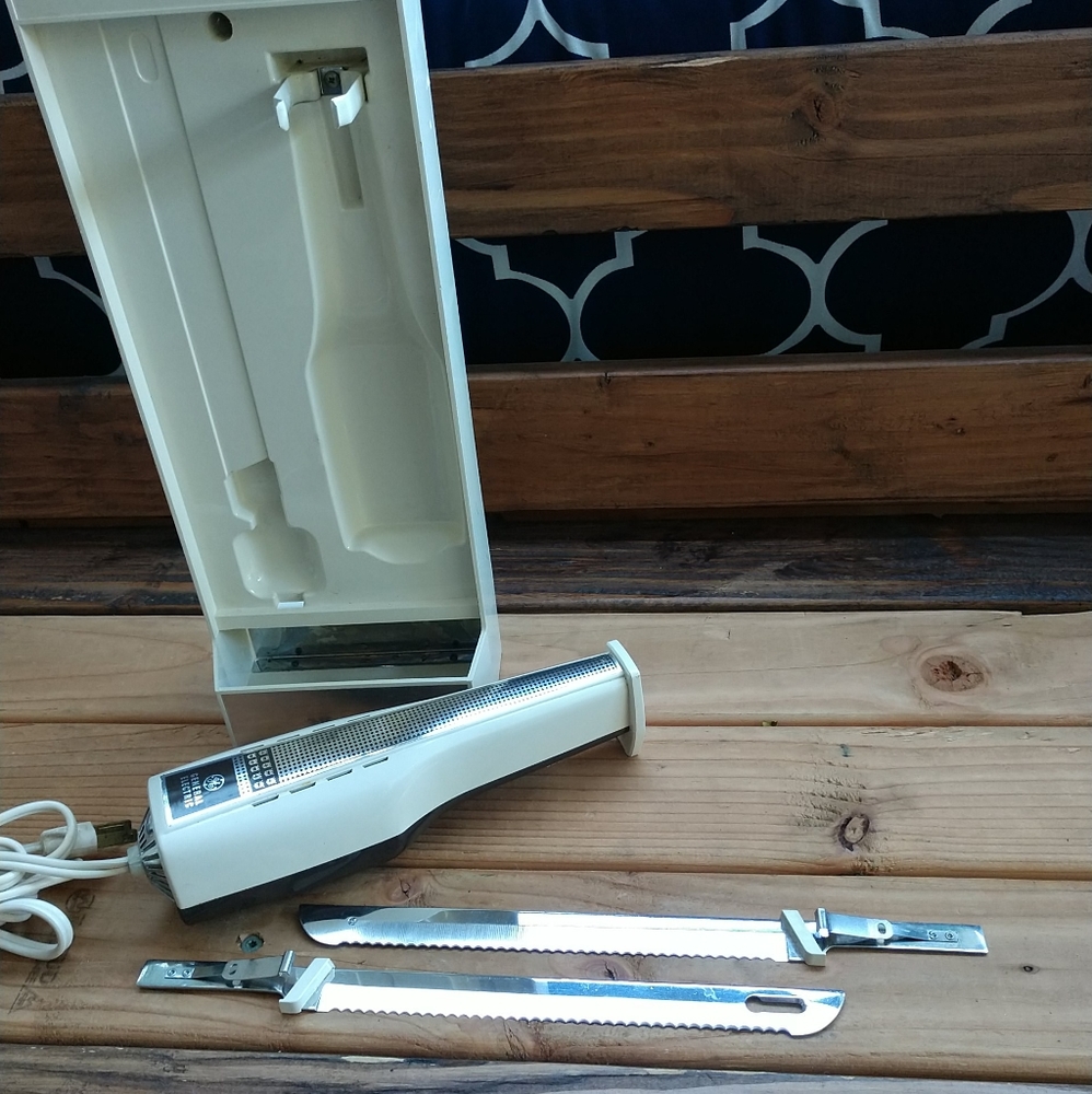 Vintage wall mount electric GE slicer